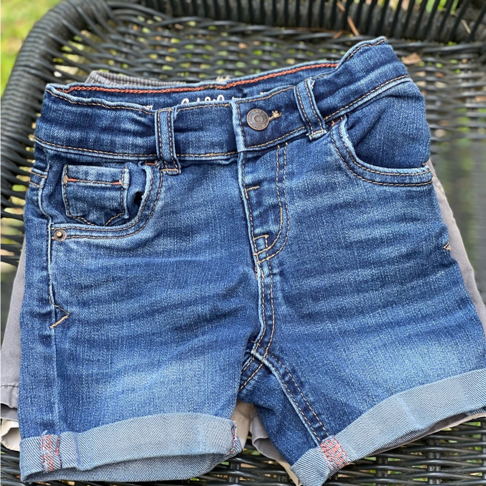 Cat & Jack shorts set (18 months)